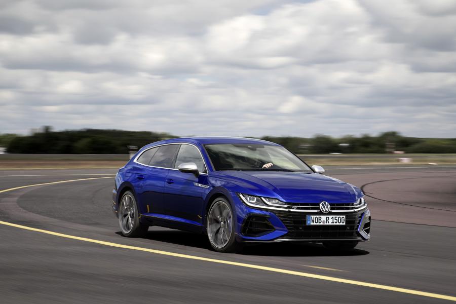  Volkswagen Arteon Shooting Brake R 2020 года  (WW) (фото 4 из 33)